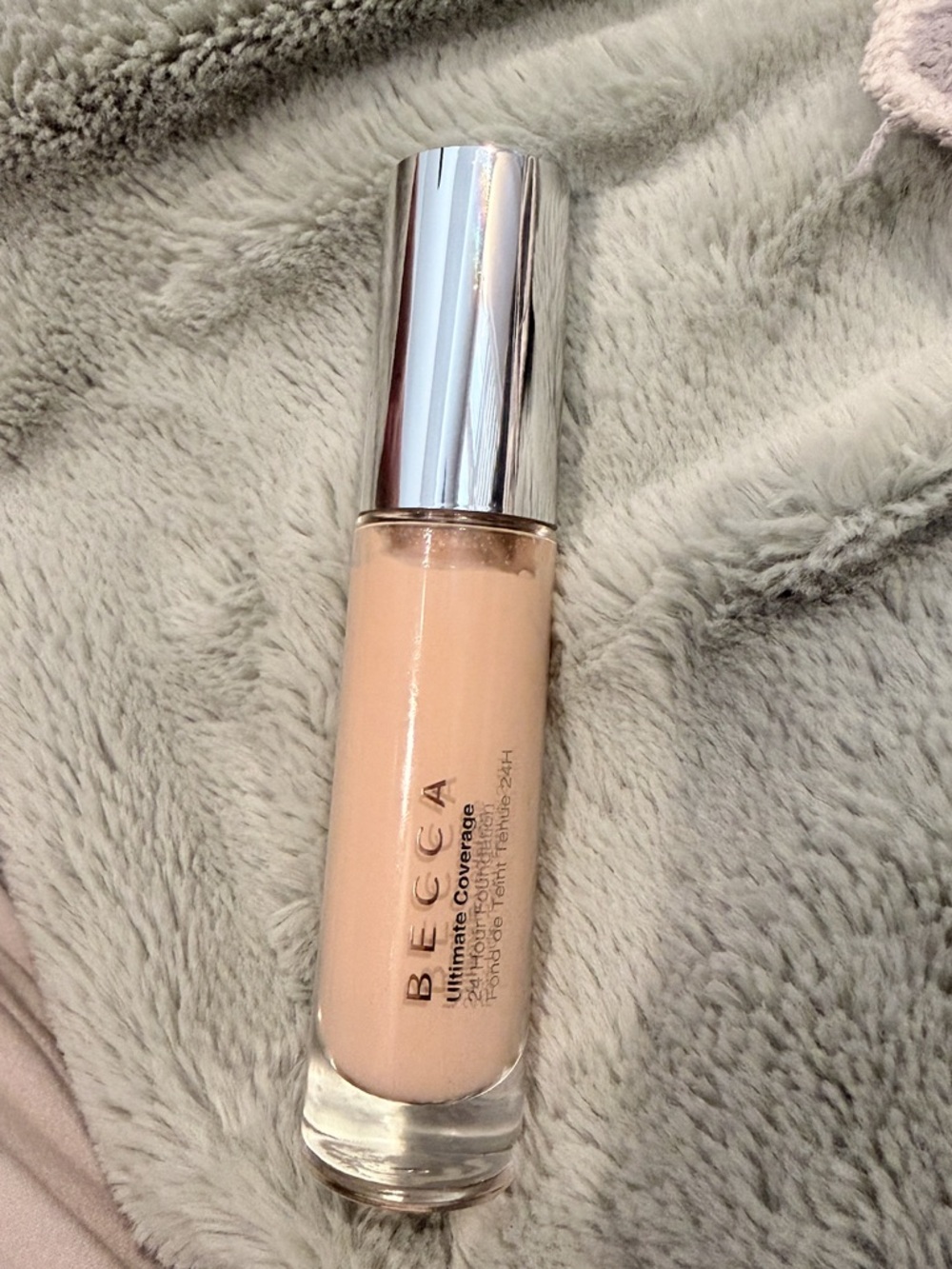 BECCA Ultimate Coverage Concealer - Peach
